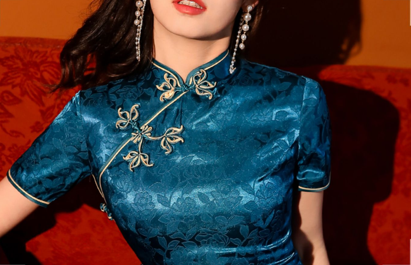 Satin blue cheongsam. Fully lined. Custom dresses.