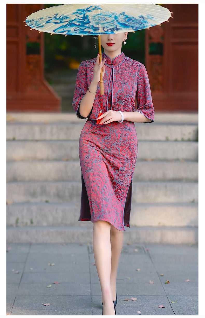 Traditional Chinese cheongsam with shawl. purple velvet qipao dress,