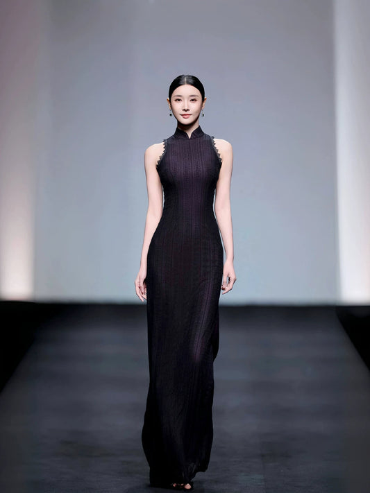 Brown sleeveless modern qipao