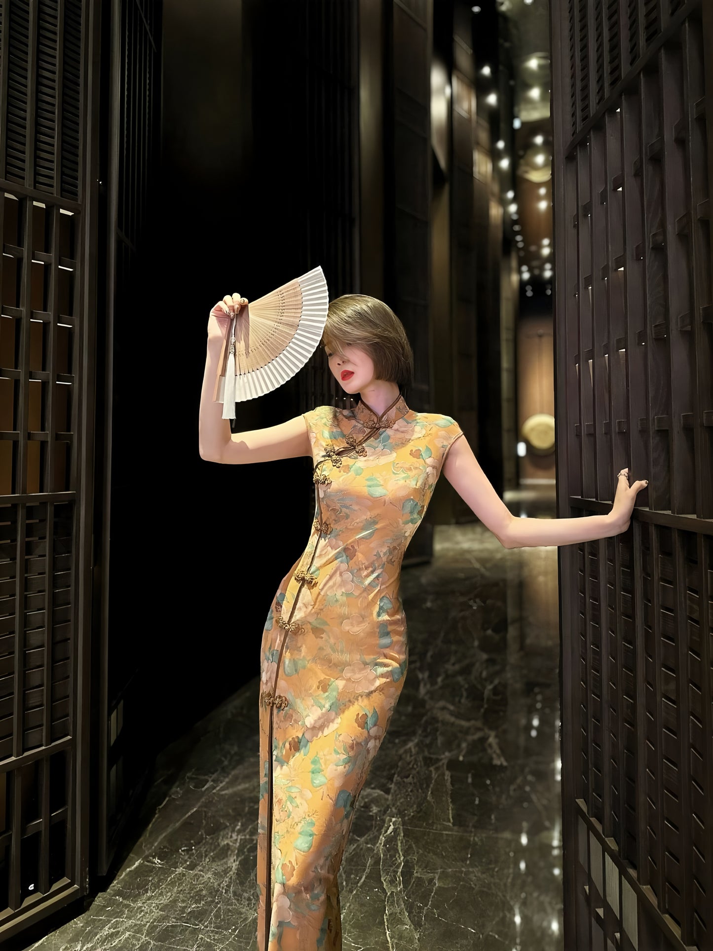 Gold-stamped printed retro cheongsam