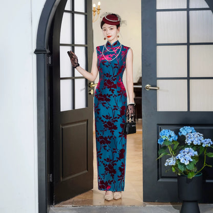 Modern velvet qipao gown with embroidery