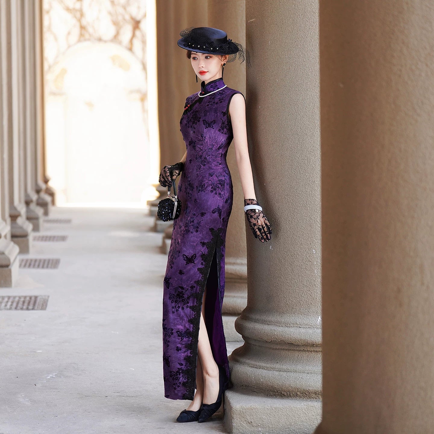 Purple sleeveless modern qipao