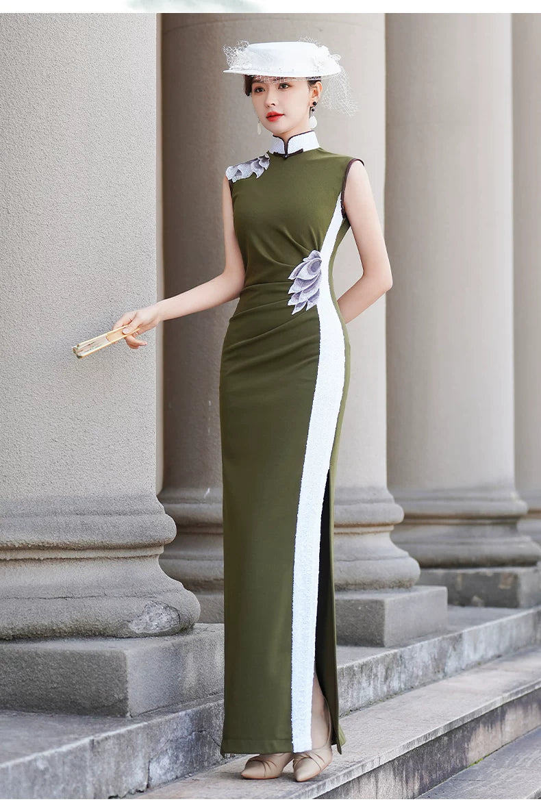 Green sleeveless modern qipao