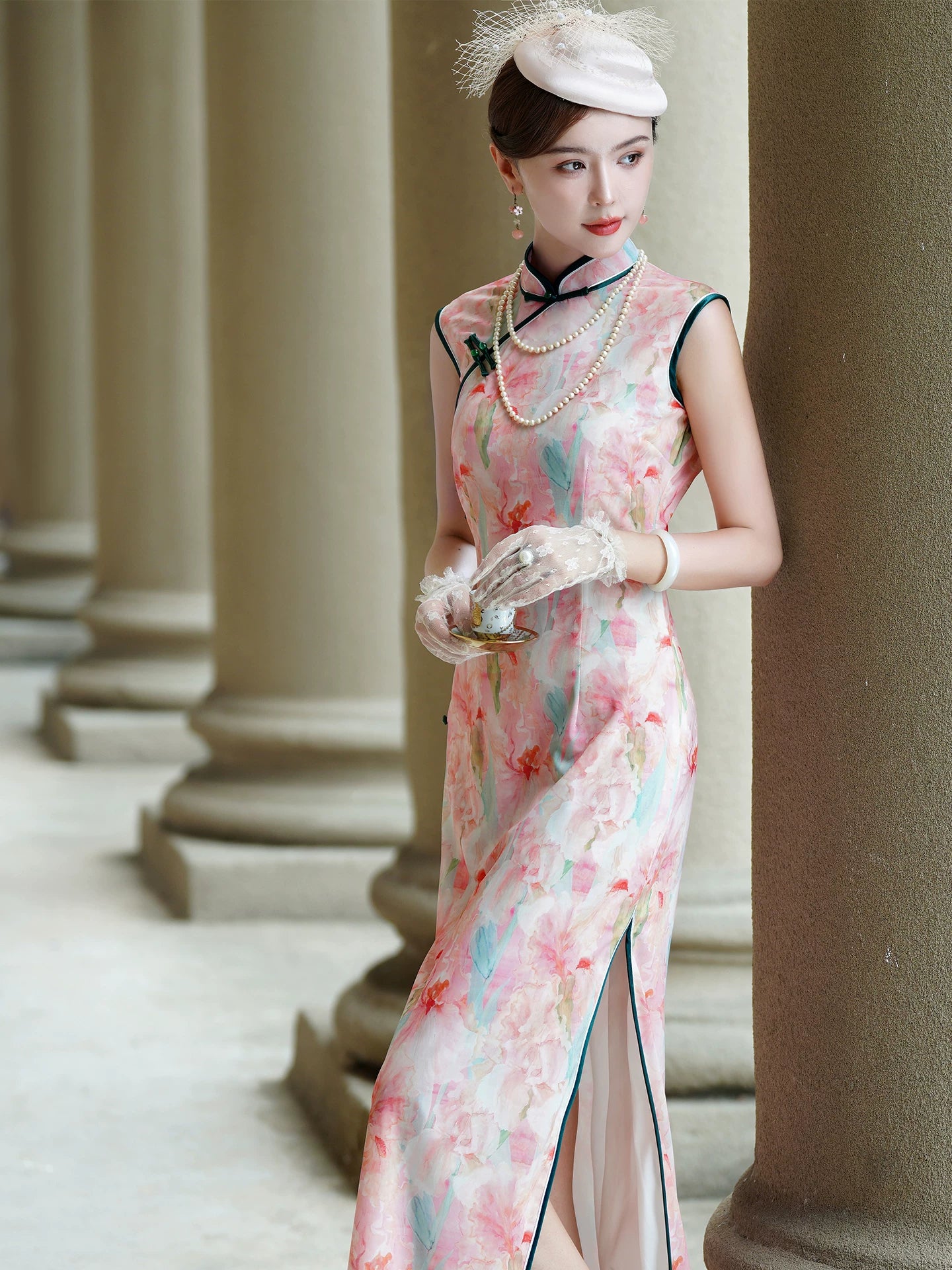 Pink sleeveless modern qipao gown