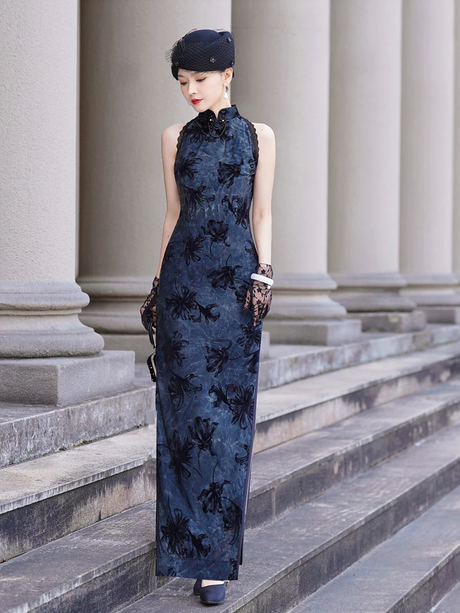 Blue sleeveless modern qipao gown