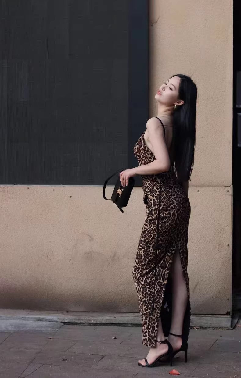 evening dress. evening gown. leopard dress. evening wear.fashion.prom dress.