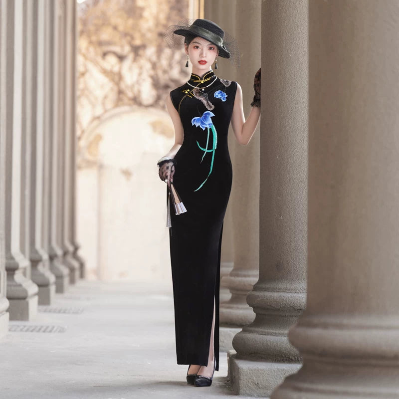 Sleeveless black velvet modern qipao featuring lotus embroidery.