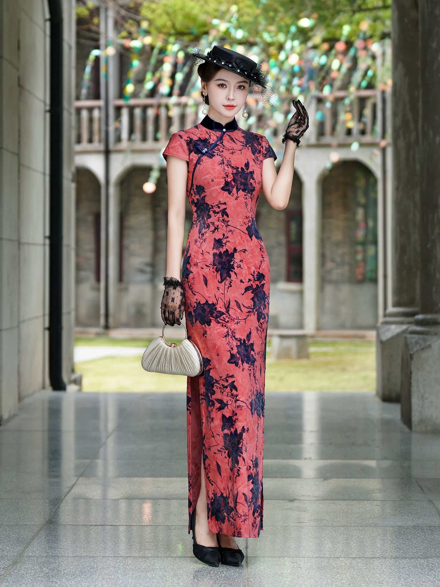 Red sleeveless modern qipao gown