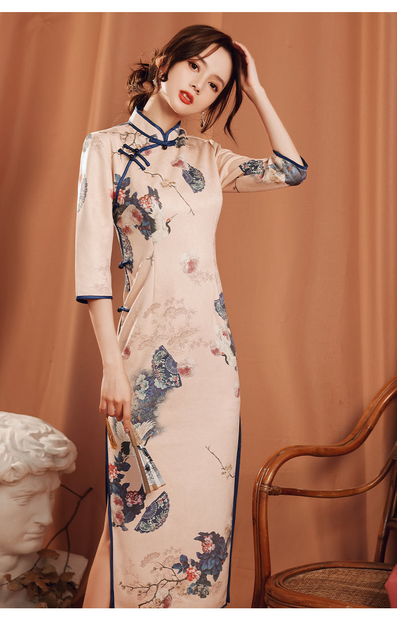 Long-sleeved pink cheongsam dress
