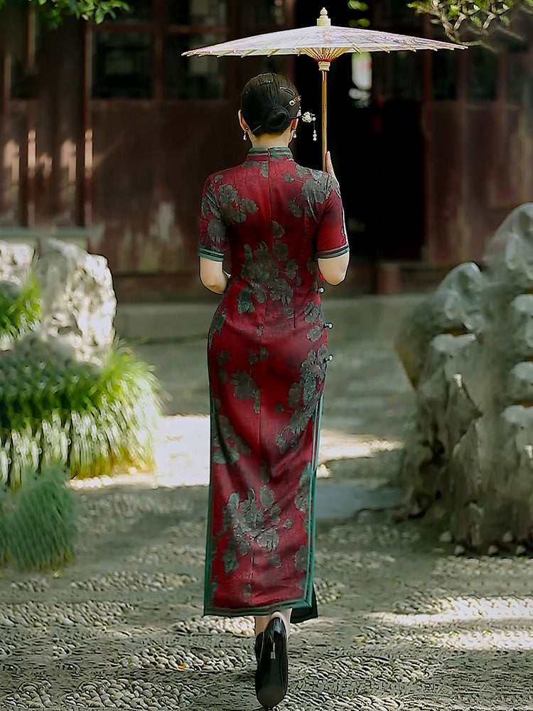 Traditional Chinese cheongsam tea ceremony dress. red qipao dress,
