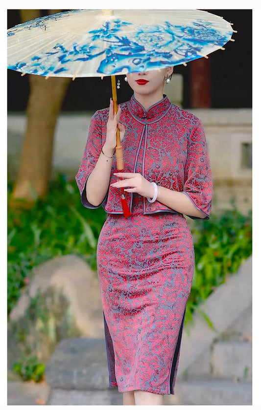 Traditional Chinese cheongsam with shawl. purple velvet qipao dress,